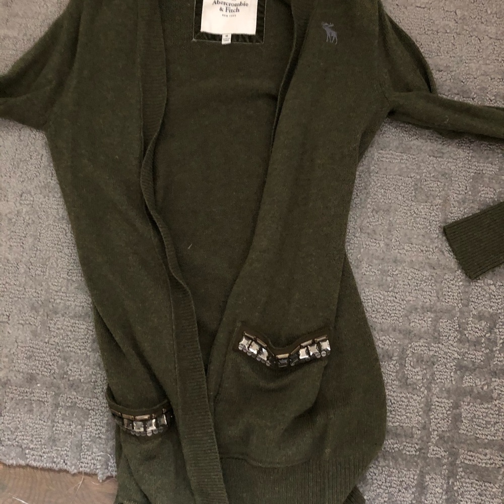 Abercrombie & Fitch army green cardigan
